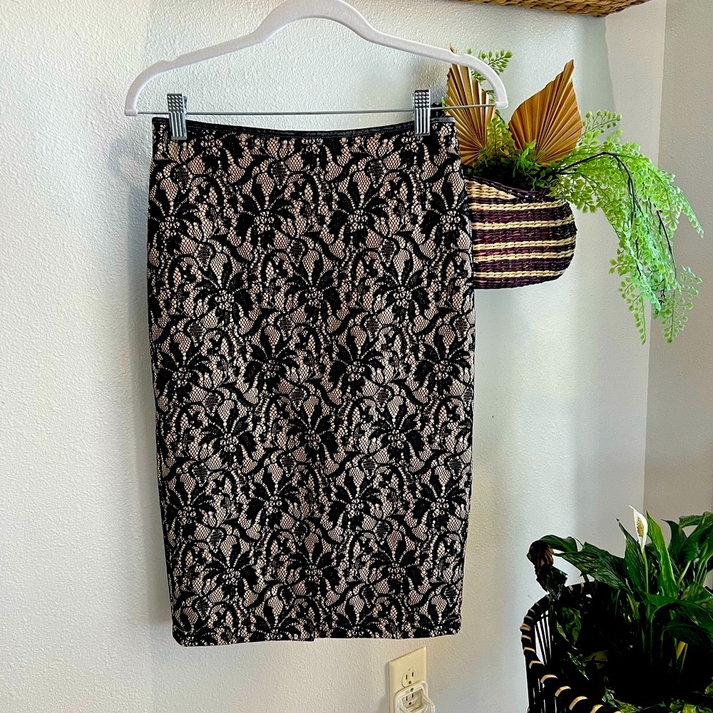 Moon Collection Lace Overlay Pencil Skirt
